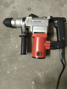Photo de galerie - Marteau piqueur / Marteau perforateur
