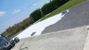 Photo de galerie - Pose de plaque stabilisateur avec remplissage de concassé 7/14 gris