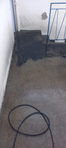 Photo de galerie - Nettoyage haute pression terrasse dalle béton (pendant)