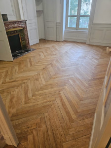 Photo de galerie - Ponçage et vitrification 