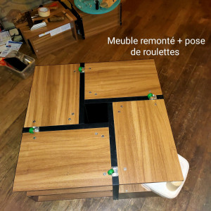Photo de galerie - Table basse équipée de 4 roulettes pour faciliter le ménage 
