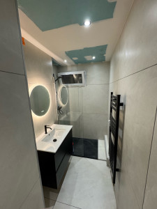 Photo de galerie - Réfection complète SALLE DE BAIN sanitaire placo carrelage électricité 