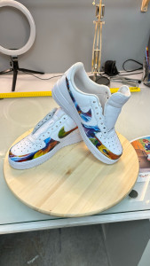 Photo de galerie - Personnalisation des baskets 