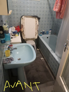 Photo de galerie - Photo d'ancienne salle de bain avant rénovation. 