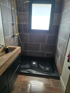 Photo de galerie - Pose d'un receveur recoupable sur mesure 