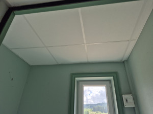Photo de galerie - Pose de dalles de faux plafond 