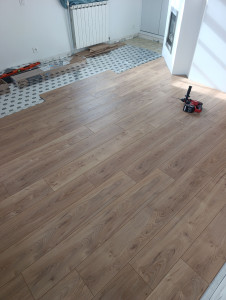 Photo de galerie - Pose d un parquet sur isolation. 