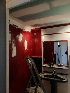 Photo de galerie - Petite peinture de salle de bain avec pose de placo 