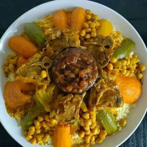 Photo de galerie - Préparation des repas spécialité couscous royal et kabyle  pour vos événements. 