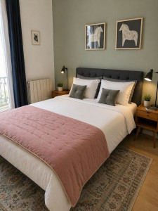 Photo de galerie - Nettoyage complet d’un salon : dépoussiérage, aspiration, lavage des sols et nettoyage des surfaces. Résultat impeccable et client satisfait.