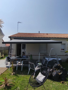 Photo de galerie - Pose de store banne 