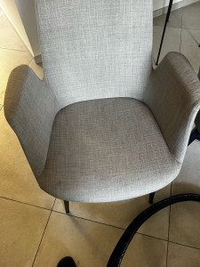 Photo de galerie - Nettoyage chaise (après)