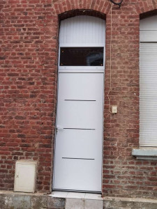 Photo de galerie - Pose de porte en aluminium 