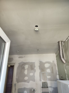 Photo de galerie - Placage plafond mur plus bande