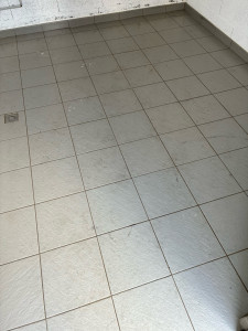 Photo de galerie - Nettoyage de local au karcher