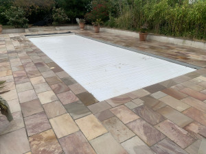 Photo de galerie - Après nettoyage de la terrasse et du volet de la piscine