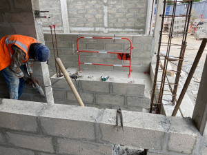 Photo de galerie - Maçonnerie parpaing creux + chainages béton armé