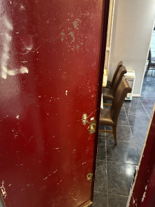 Photo de galerie - Ouverture porte fermée 