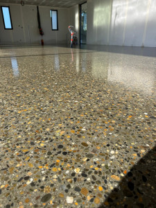 Photo de galerie - Beton poli en interieur.  