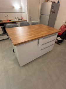 Photo de galerie - Réalisation d’un îlot centrale avec caisson IKEA 