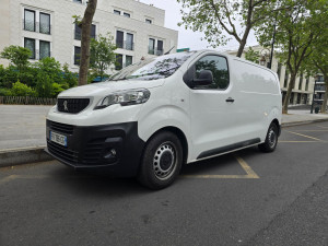 Photo de galerie - Berline / Grande voiture / Voiture Confort