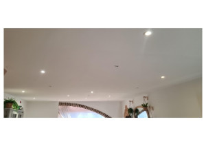 Photo de galerie - Spots plafonds avec 2 éclairages différents.
