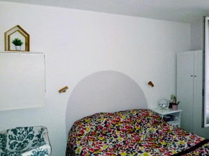 Photo de galerie - Création tête de lit et rafraichissement murs