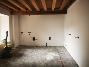 Photo de galerie - Installation de l'isolation et du placo