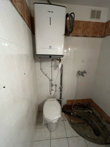 Photo de galerie - Pose de chauffe eau et wc sani broyeur 