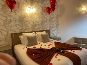 Photo de galerie - Décoration ONYKA suite . ( logement complet ou chambre )