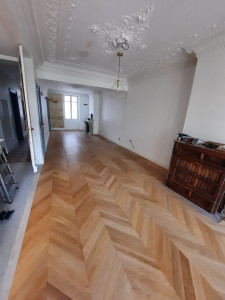 Photo de galerie - Pose d'un parquet pointe de hongrie contre collé 