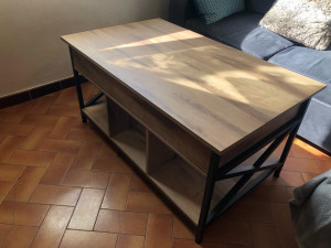 Photo de galerie - Table basse relevable.