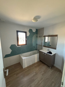 Photo de galerie - Rénovation complète salle de bain 