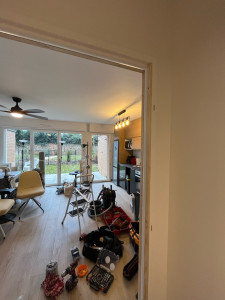 Photo de galerie - Installation d’un ventilateur et d’un plafonnier triple.