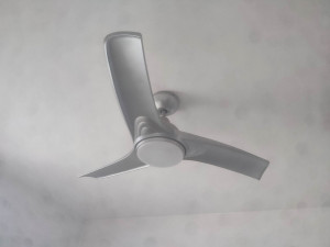 Photo de galerie - Pose d'un plafonnier ventilateur 