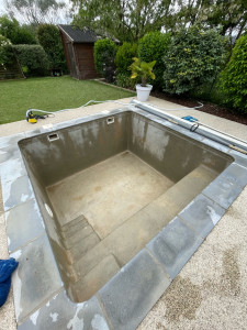 Photo de galerie - Nettoyage d’une petite piscine 
