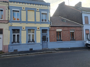 Photo de galerie - Nettoyage plus mise en peinture de la façade