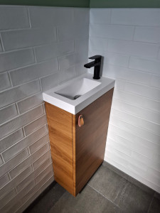 Photo de galerie - _ montage de meuble
_ petite plomberie
_ carrelage mural 