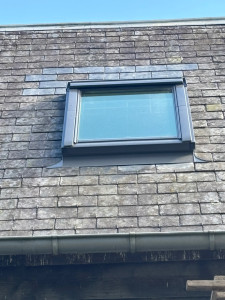 Photo de galerie - Pose d’un velux 78X98 