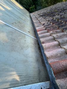 Photo de galerie - Nettoyage gouttière après