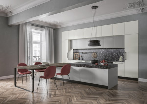 Photo de galerie - Cuisine blanche avec plan de travail sur mesure.