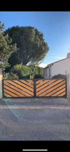 Photo de galerie - Création de portail, metal + bois vernis 