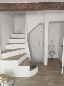 Photo de galerie - Pose de carrelage, réalisation de peinture et pose de WC