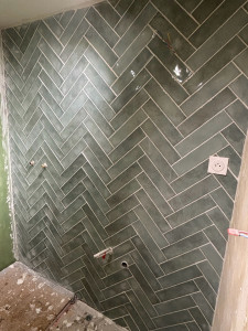 Photo de galerie - Pose carrelage en chevron