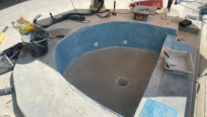 Photo de galerie - Fabrication spa accolé à une piscine 