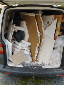 Photo de galerie - Débarrasse de plusieurs chambres de plâtre et placoplâtre avec Mon Camion rempli au max direction déchetterie ??