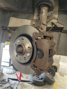 Photo de galerie - Remplacement disques plaquettes 