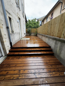 Photo de galerie - Réfection complète d'une terrasse surélevé  et clôture en bois 