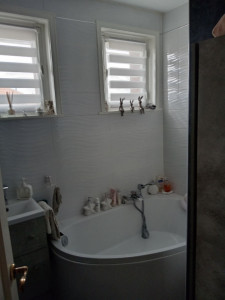 Photo de galerie - Montage baignoire  lavabo