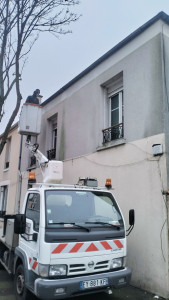 Photo de galerie - Réparation gouttière zinc 
